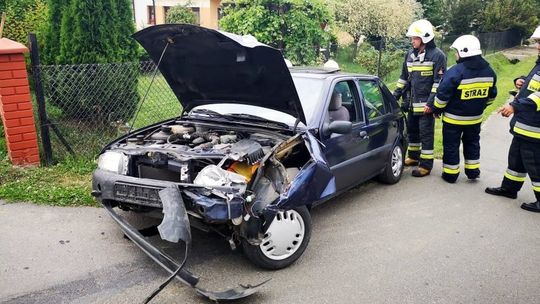Zderzenie dwóch samochodów na ul. Polnej