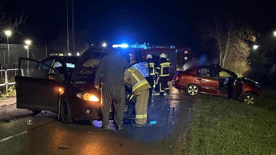 Zderzenie dwóch samochodów w Chorkówce