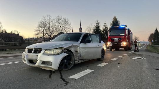 Zderzenie dwóch samochodów w Równem