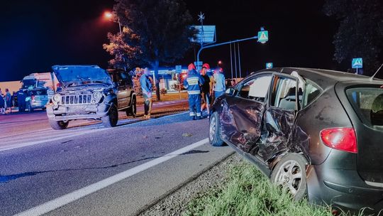 Zderzenie dwóch samochodów w Równem na DK19