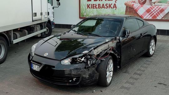 ? Zderzenie osobówki z ciężarówką na Zręcińskiej [AKTUALIZACJA]
