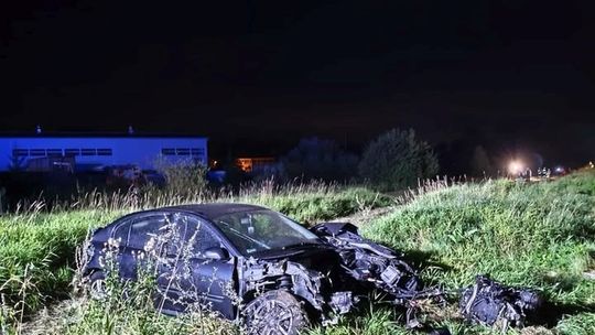 Zderzenie pociągu relacji Kraków-Krosno-Zagórz z samochodem osobowym