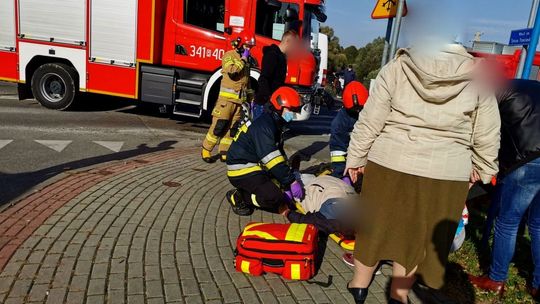 ? Zderzenie samochodów na rondzie przy poczcie. Tworzą się korki