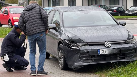 Zderzenie samochodów na skrzyżowaniu Sikorskiego, Hallera i Wieniawskiego