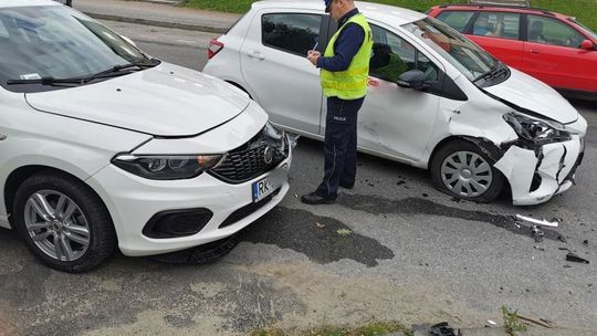 ? Zderzenie samochodów na Witosa w Krośnie