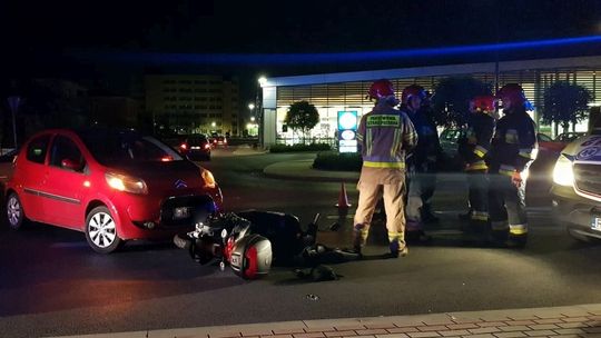 Zderzenie samochodu i skutera na ul. Lwowskiej
