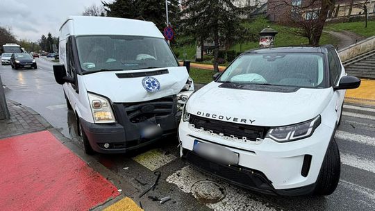 Zderzenie trzech pojazdów na Legionów