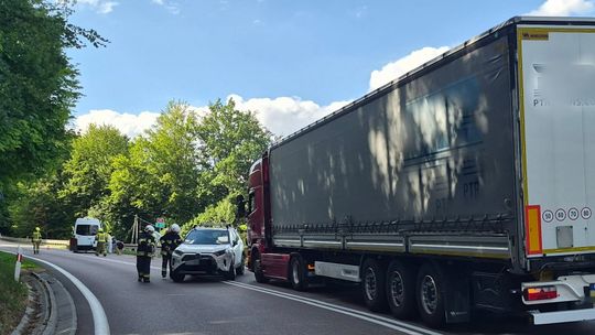 Zderzenie trzech samochodów w Woli Komborskiej na DK19
