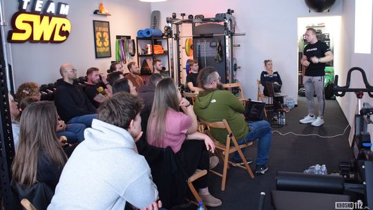 Zdrowie zamiast kanapy. Szymon Moszny poprowadził warsztaty w Studio Team SWD