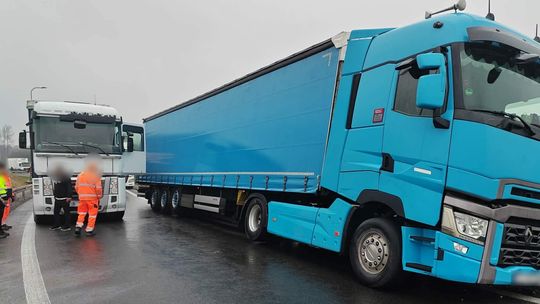 Zepsuta ciężarówka powodem blokady S19