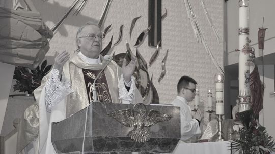 Zmarł ks. prałat Kazimierz Kaczor. Wieloletni duszpasterz krośnieńskiej Policji