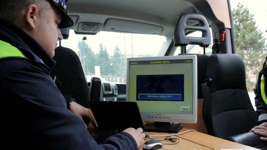 Zmiany w prawie: Ratowanie życia usprawiedliwi przekroczenie prędkości?