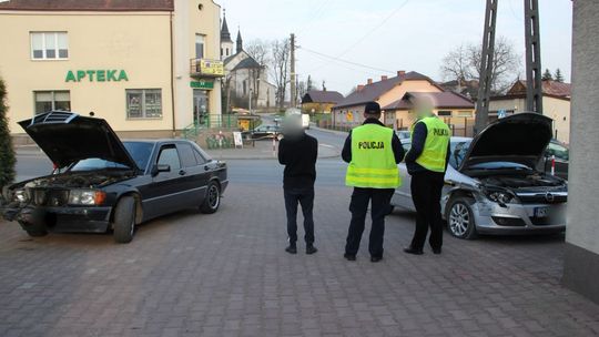 ZRĘCIN: Poranne zderzenie Mercedesa i Opla