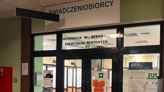 ZUS wyjaśnia, kto i na jakich zasadach otrzymuje dodatek pielęgnacyjny