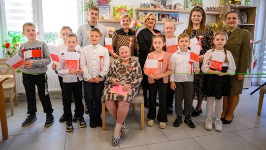 Żywa lekcja historii w Jedliczu. Dzieci z Długiego spotkały się ze "Świadkami Polskiej Historii"