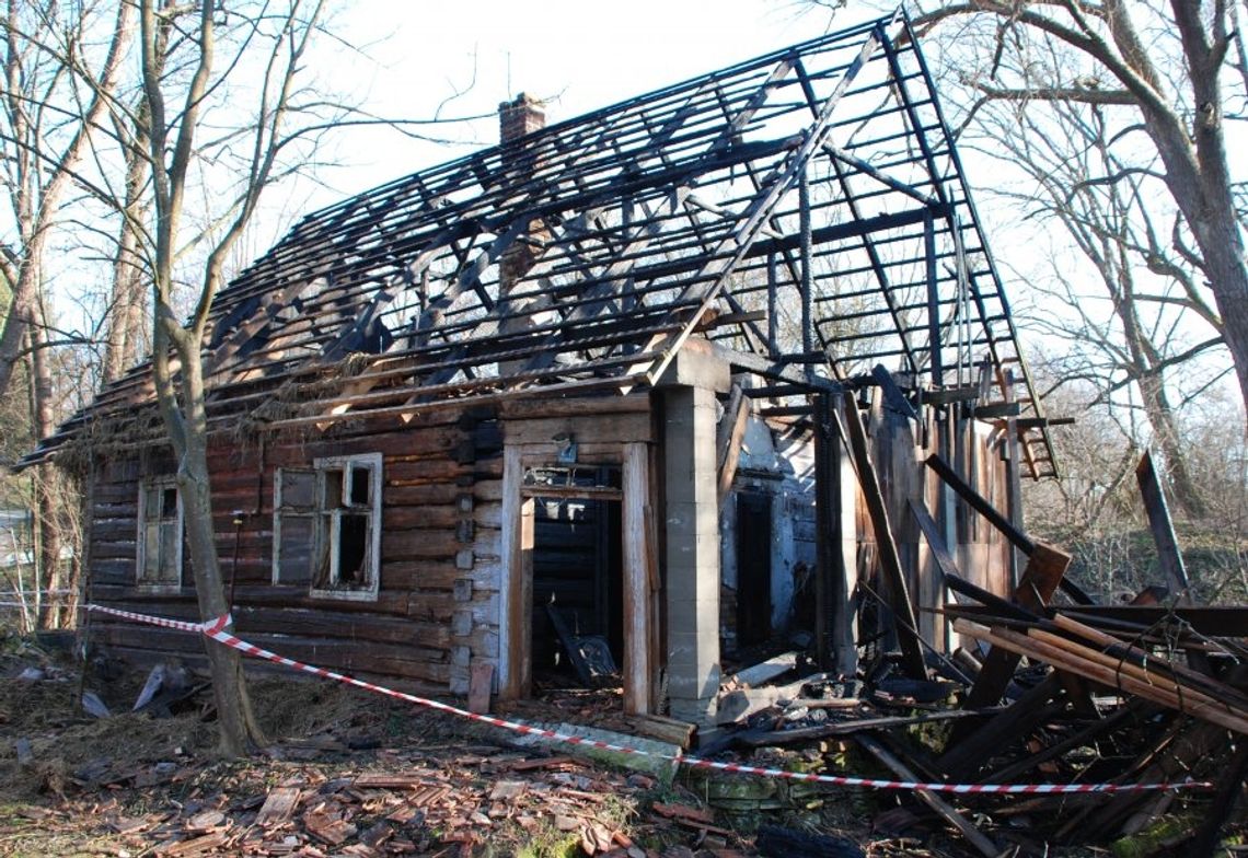 18-latek i 22-latek w rękach policji. Podpalali pustostany i łąki
