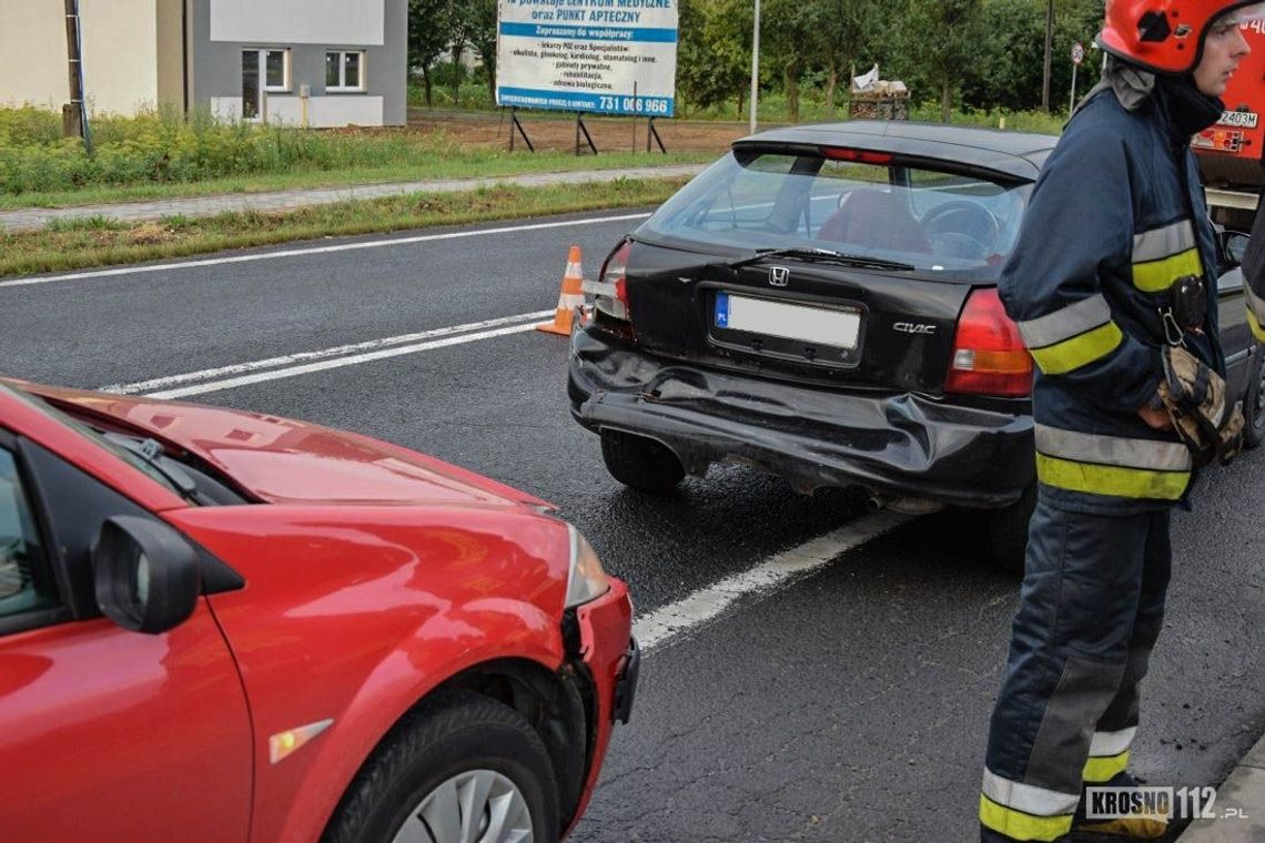 43-latek spowodował kolizję. Najechał na tył hondy