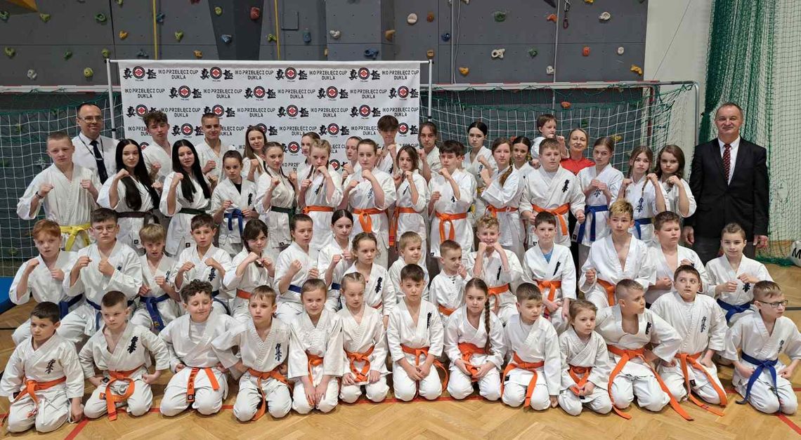 Dukla. Krośnieński Klub Kyokushin Karate zdobywa drużynowo 1. miejsce!