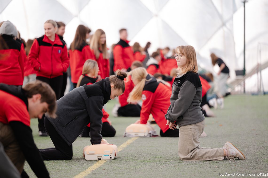595 osób ratowało życie jednocześnie! Krosno z nowym rekordem RKO 595 osób ratowało życie jednocześnie! Krosno z nowym rekordem RKO
