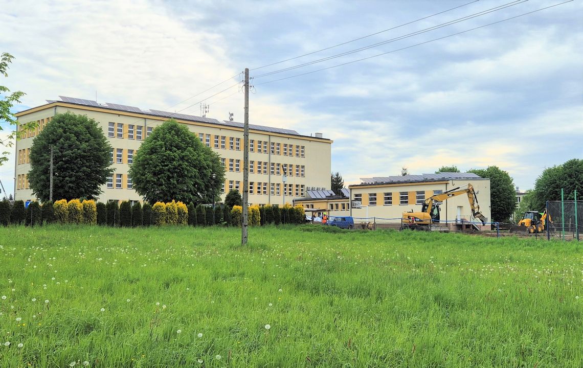 Ruszyła budowa sali gimnastycznej przy Szkole Podstawowej w Jedliczu