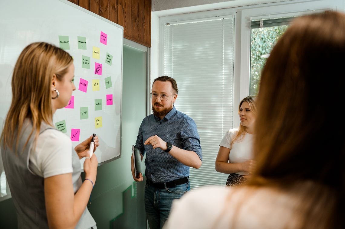 Agencja KS. Miejsce, w którym lokalni specjaliści rozwijają skrzydła w marketingu online agencja ks