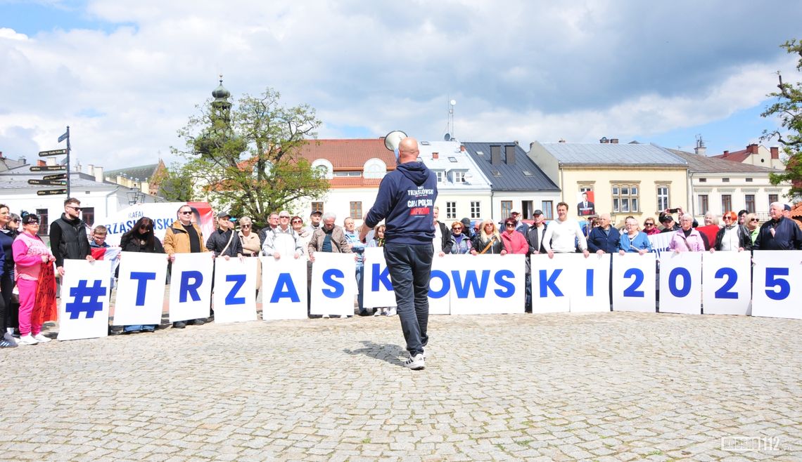 Akcja "Obywatele Naprzód” na krośnieńskim rynku