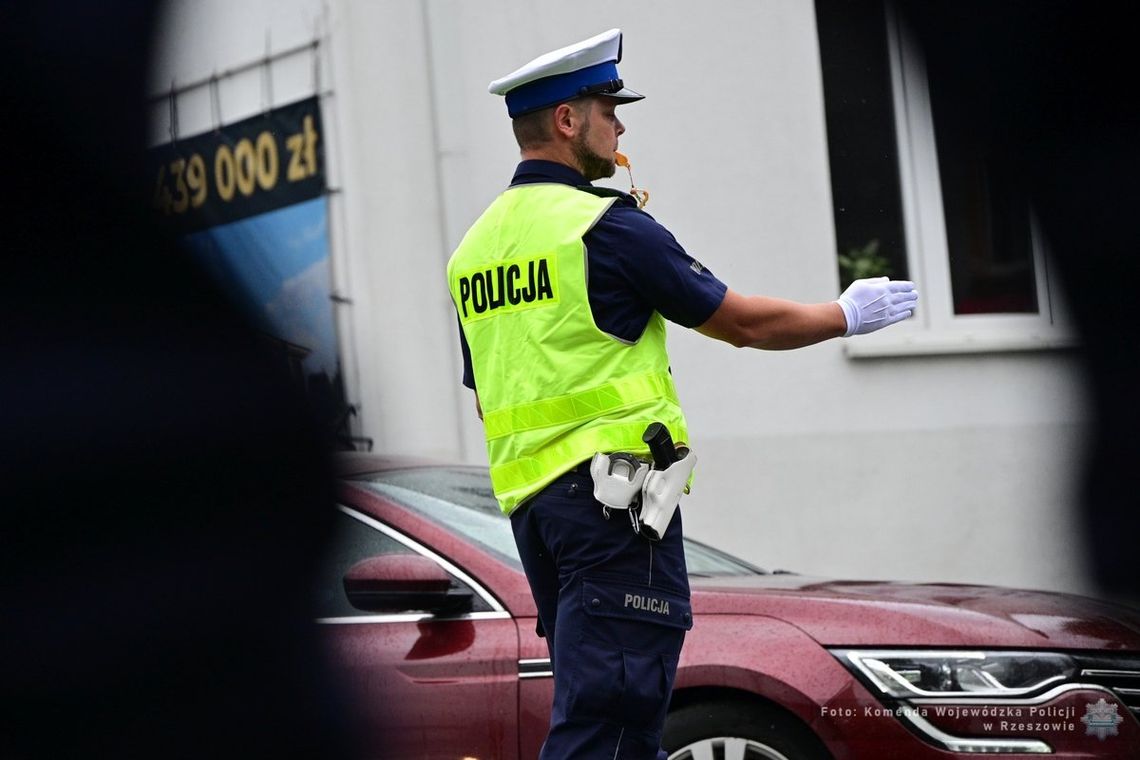 Asp. Bogdan Libuszowski z Krosna w czołówce finału wojewódzkiego konkursu „Policjant Ruchu Drogowego”