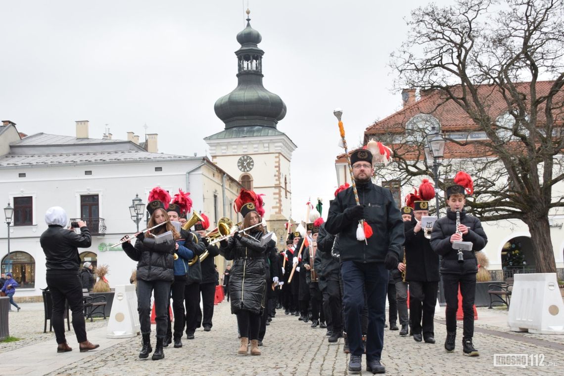 Barbórka w Krośnie. Poświęcono figurę św. Barbary i złożono kwiaty przed pomnikiem Łukasiewicza
