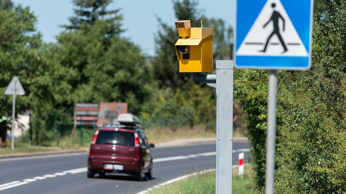 Będzie jeszcze więcej fotoradarów. Pójdą na to olbrzymie pieniądze