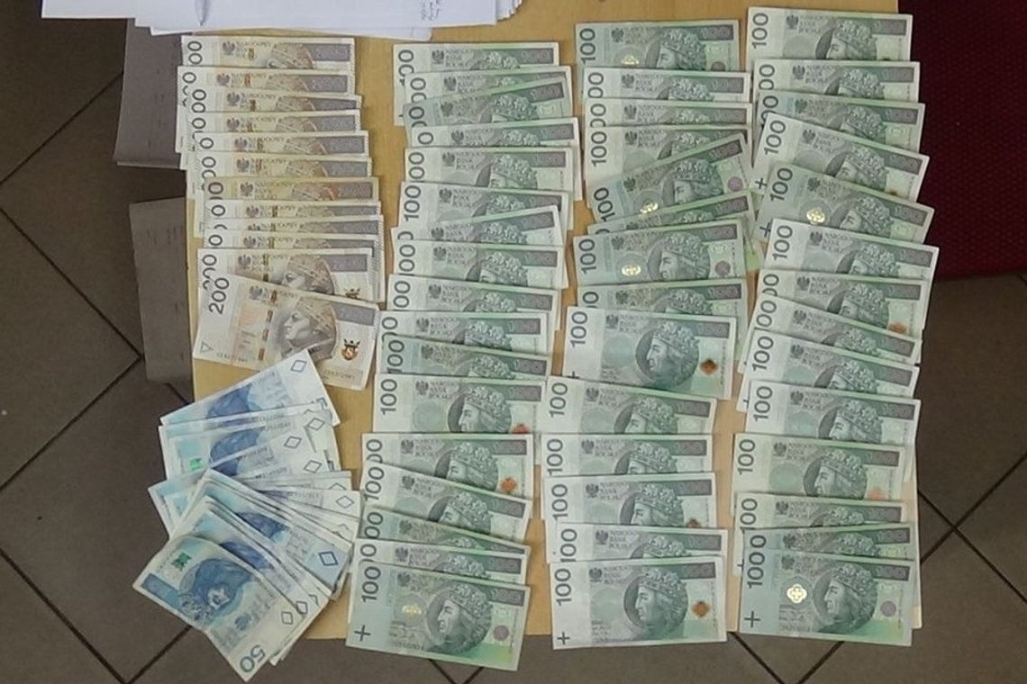 Blisko 8 tysięcy złotych przywłaszczył 50-latek
