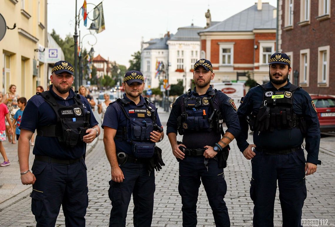 Blisko ludzi i ich codziennych spraw. Trwa nabór do Straży Miejskiej w Krośnie Blisko ludzi i ich codziennych spraw. Trwa nabór do Straży Miejskiej w Krośnie