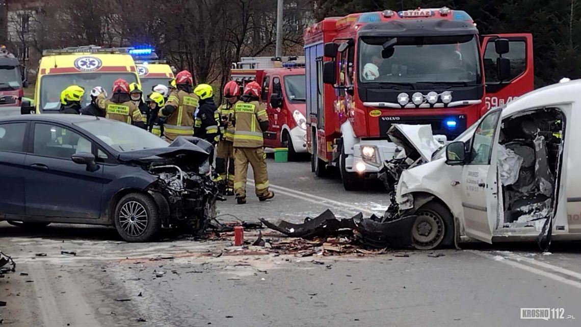 Blokada DK19 w Babicy po zderzeniu samochodów