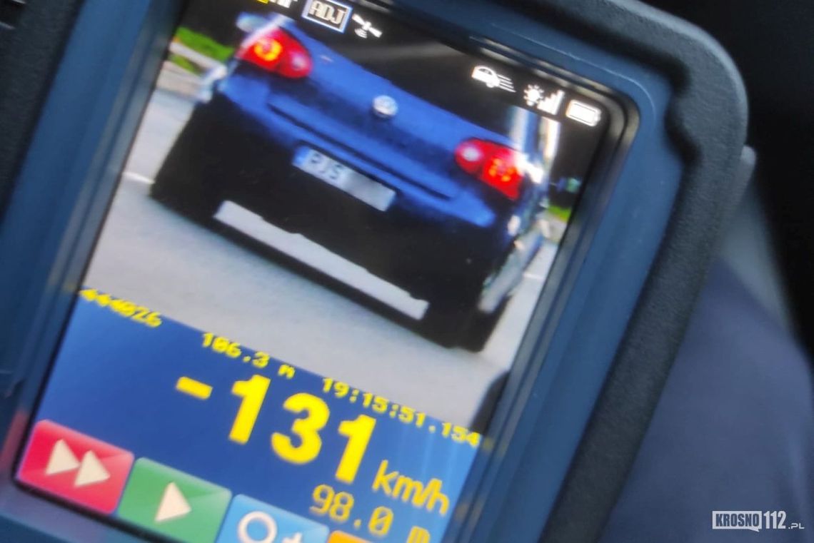 Brawurowa jazda przez Jedlicze zakończona przez patrol policji