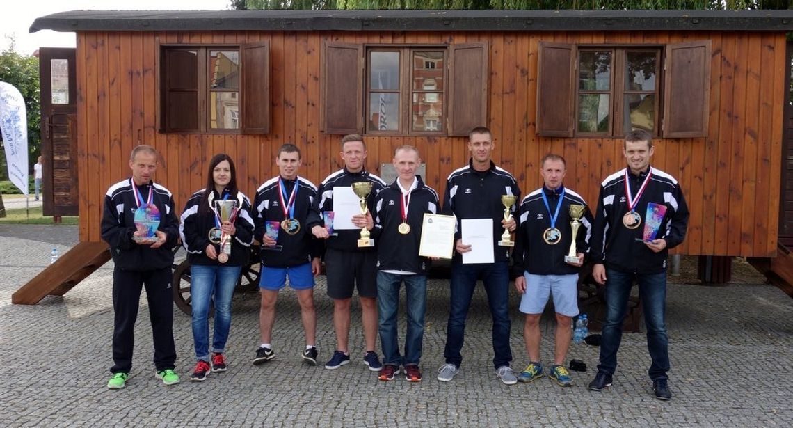 Brązowy medal drużyny strażaków z podkarpacia w biegach