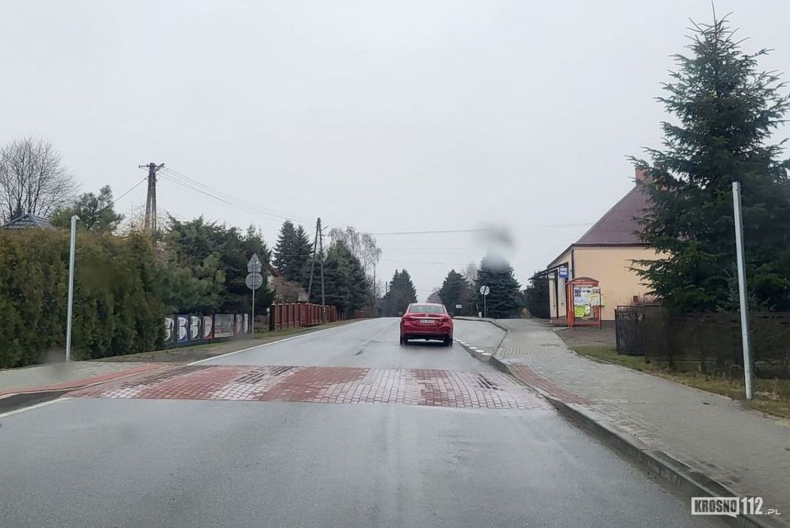 Budowa przejść dla pieszych w Krośnie i powiecie krośnieńskim wzbudza niezadowolenie wśród kierowców