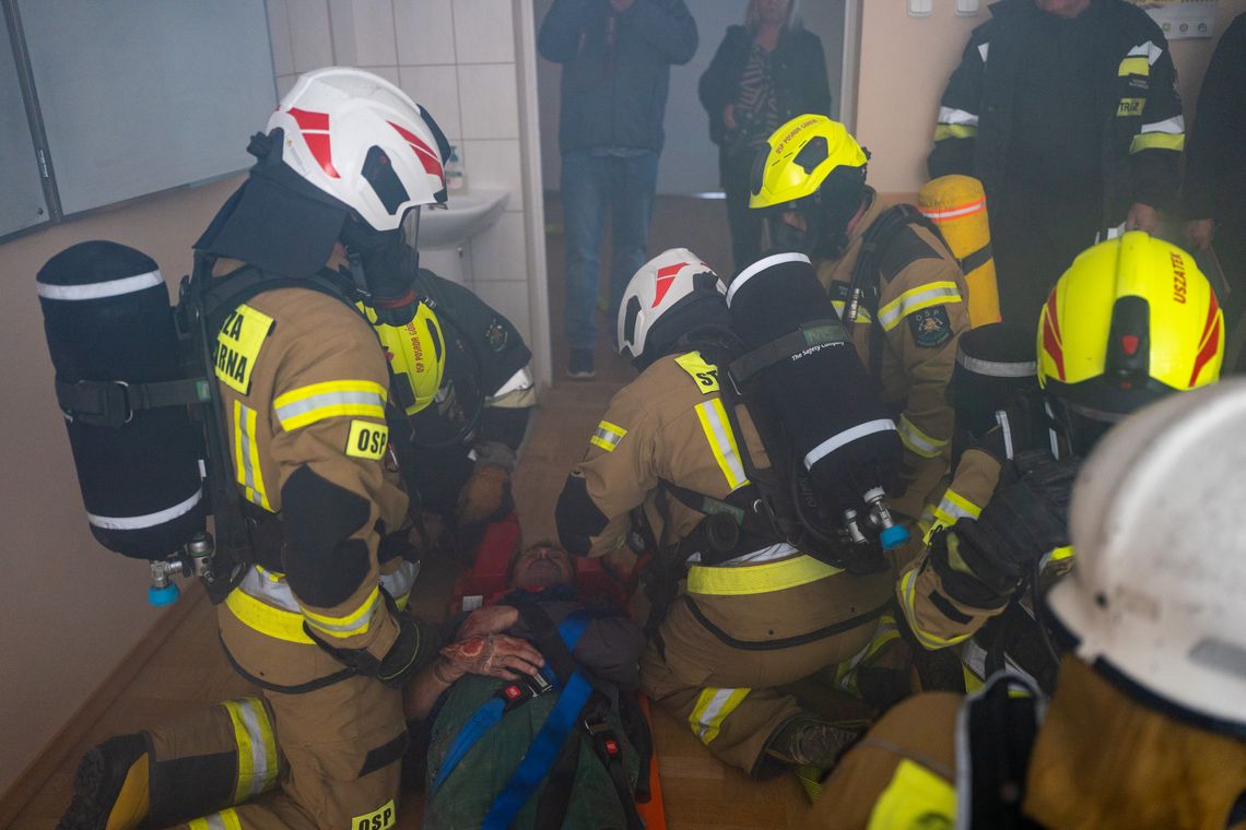 Ćwiczenia ewakuacyjne w Liceum Ogólnokształcącym w Rymanowie