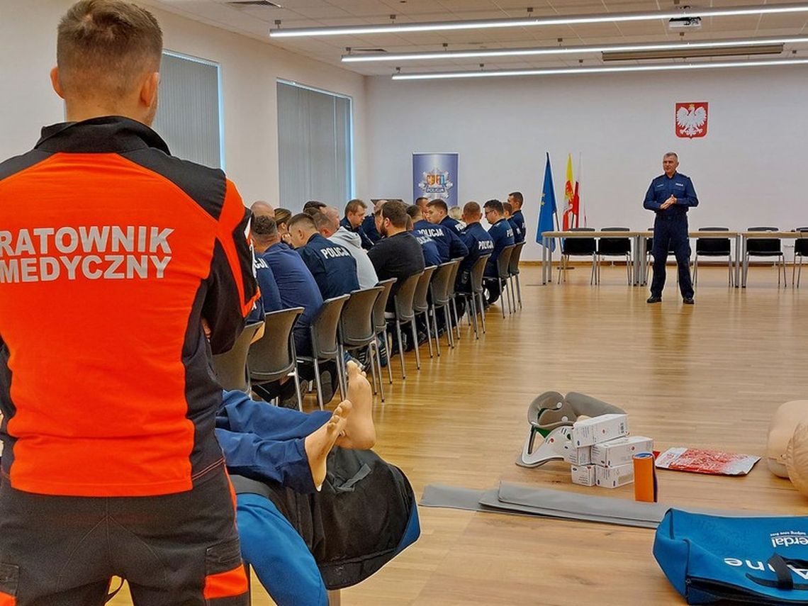 Ćwiczenia policji w Krośnie – współdziałanie i ratowanie życia