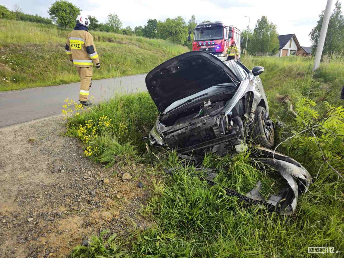 Czarnorzeki. Samochodem uderzył w mostek