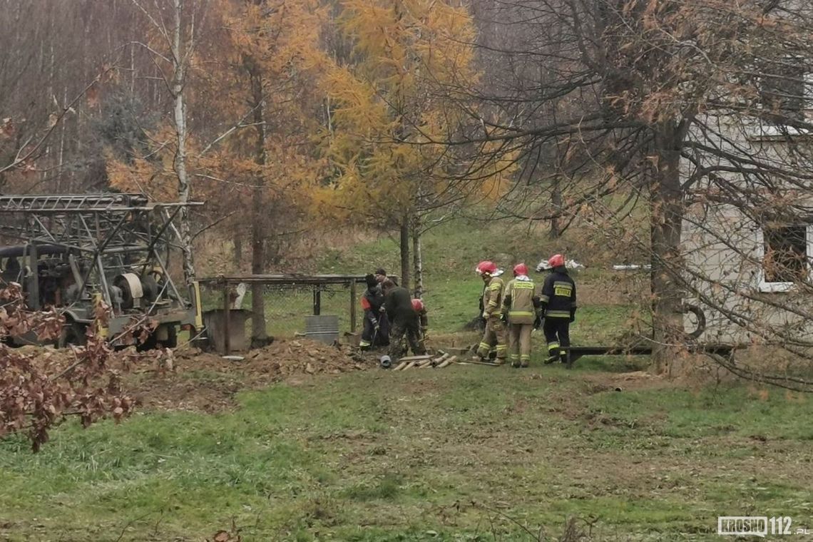 ?Czarnorzeki. Uszkodzona rura z gazem