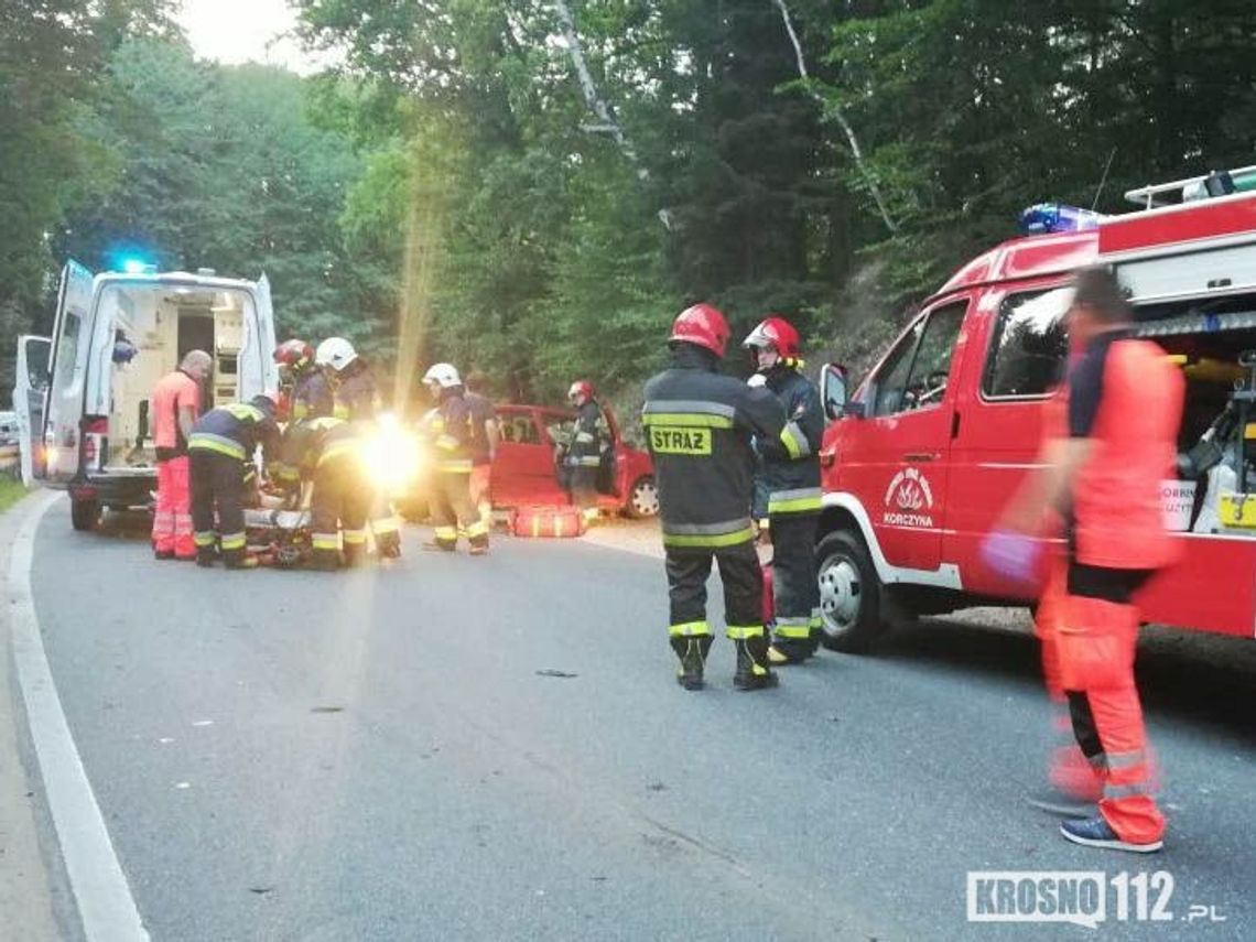 CZARNORZEKI: Zderzenie dwóch samochodów osobowych. Kierowca pijany, 4 osoby w szpitalu