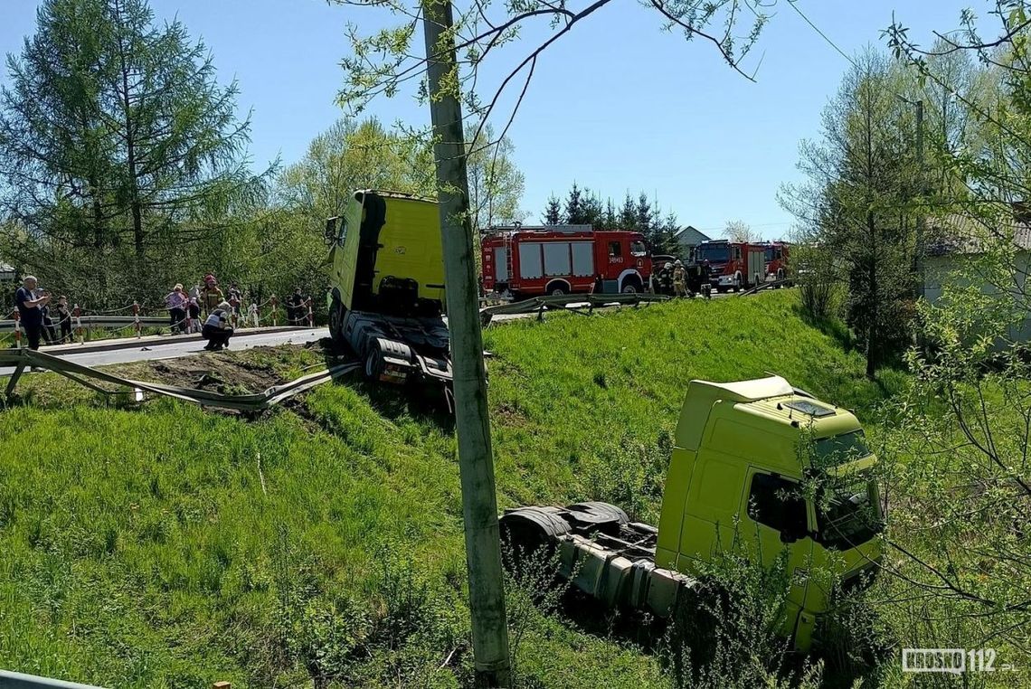 ? Cztery pojazdy brały udział w wypadku na DK19 w Pustynach