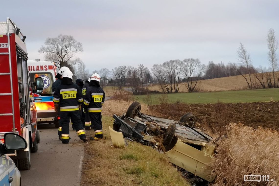 Dachowanie pomiędzy Rymanowem, a Sieniawą. Na ratunek wezwano również śmigłowiec LPR [AKTUALIZACJA]