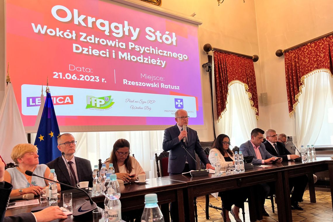 Debatowano o funkcjonowaniu psychiatrii dzieci i młodzieży na Podkarpaciu