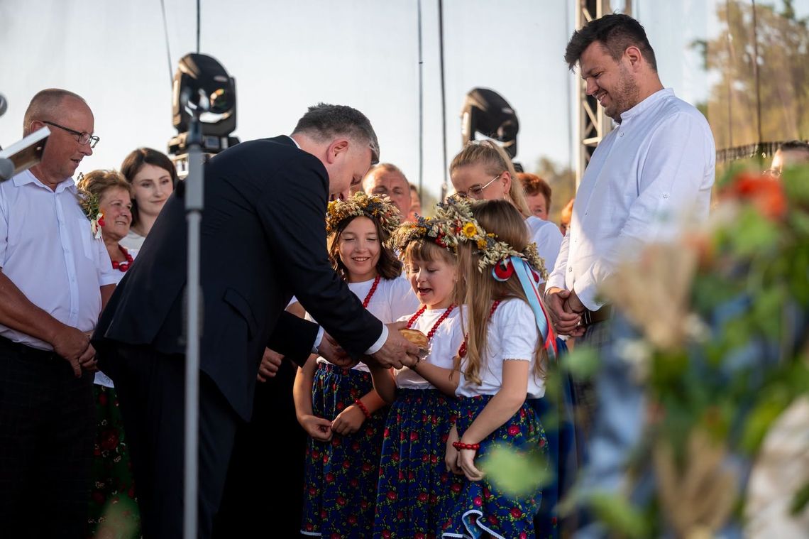 Dożynki w Jedliczu. Mieszkańcy podziękowali za tegoroczne plony Dożynki w Jedliczu. Mieszkańcy podziękowali za tegoroczne plony