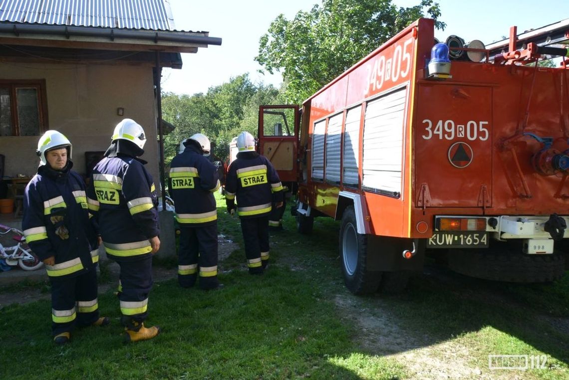 DRAGANOWA: Pożar wewnątrz budynku