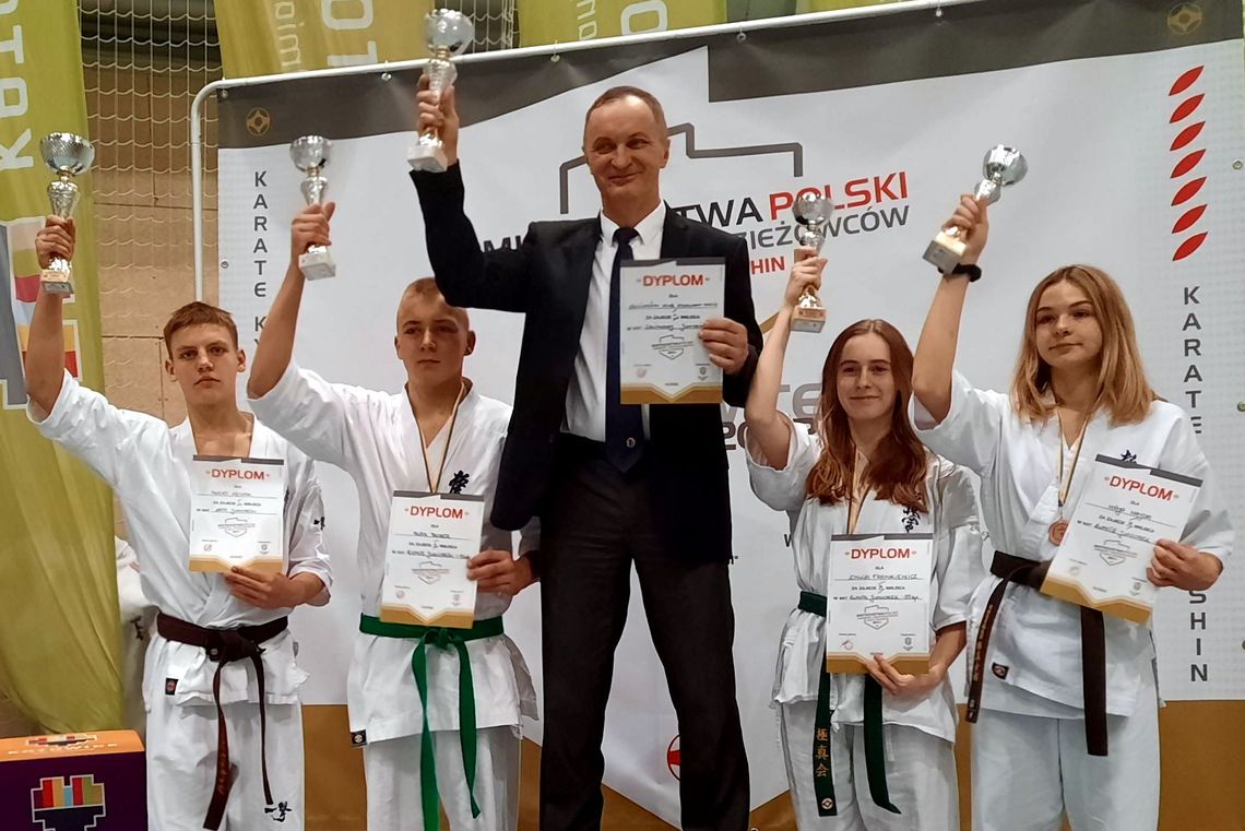 Drużynowe Wicemistrzostwo Polski Juniorów Krośnieńskiego Klubu Kyokushin Karate