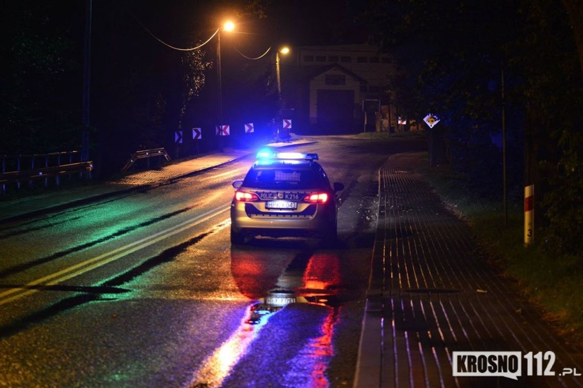 DUKLA: Pijany mężczyzna wtargnął pod jadący motocykl