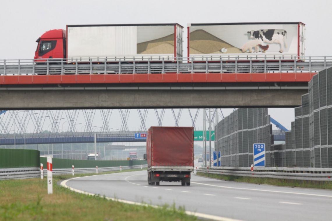 Działa już nowy system informacji drogowej. Warto z niego skorzystać wybierając się w dłuższą podróż