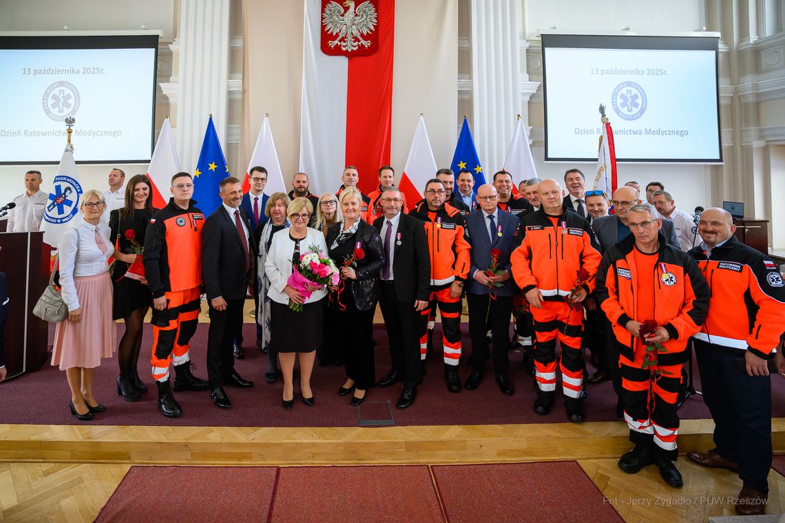 Wojewoda podziękowała osobom tworzącym system Państwowego Ratownictwa Medycznego [ZDJĘCIA]