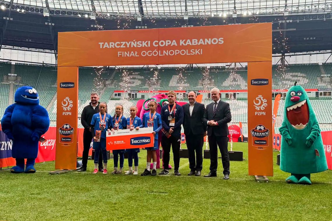 Dziewczyny z Beniaminka Krosno drugie w Tarczyński Copa Kabanos